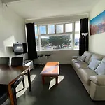 Beach House In Oriental Parade