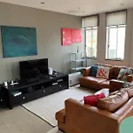 Outstanding Central Lambton Quay Apartment