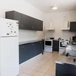 140 Ghuznee Hostel