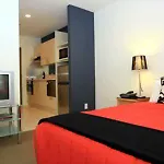 Central Terrace Apartment Hotel