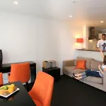 Central Terrace Apartment Hotel