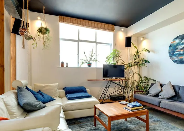 Cuba Mall Designer Apartment