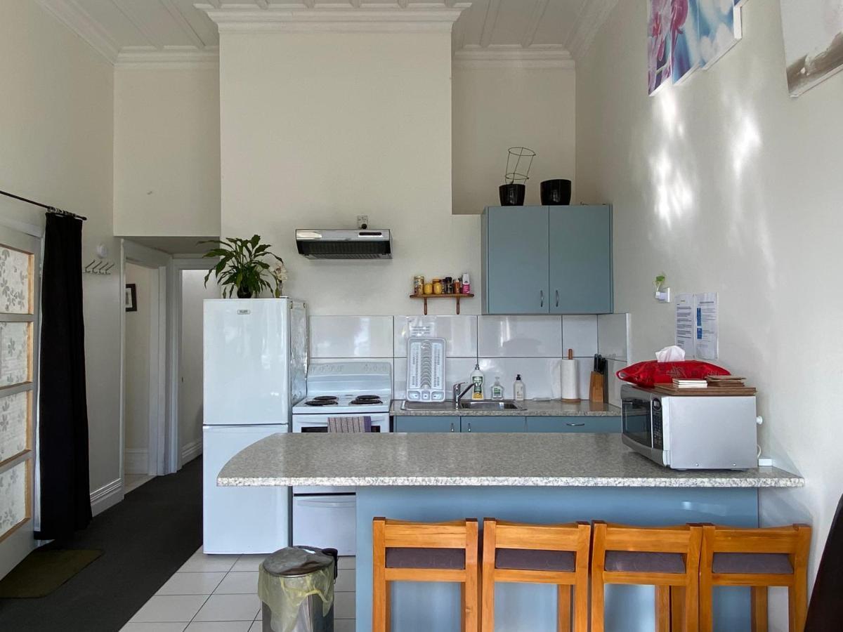 House In Oriental Parade Apartment