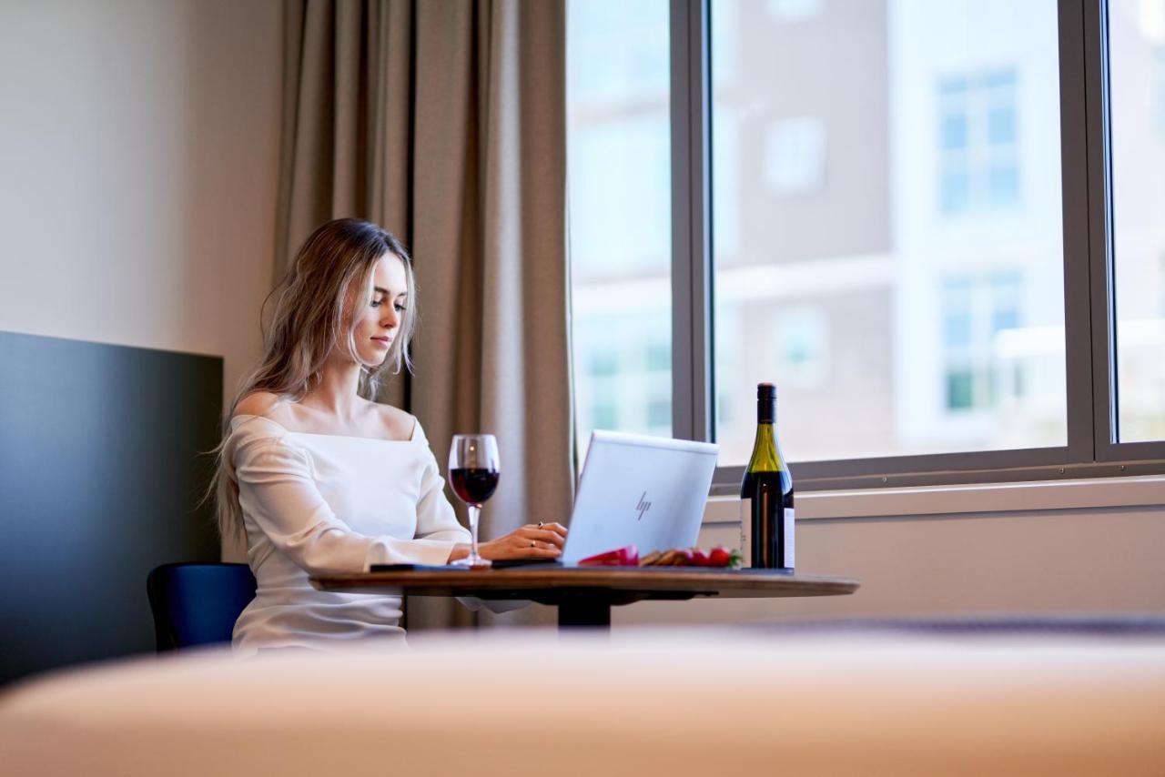 Sojourn - Ghuznee Hotel