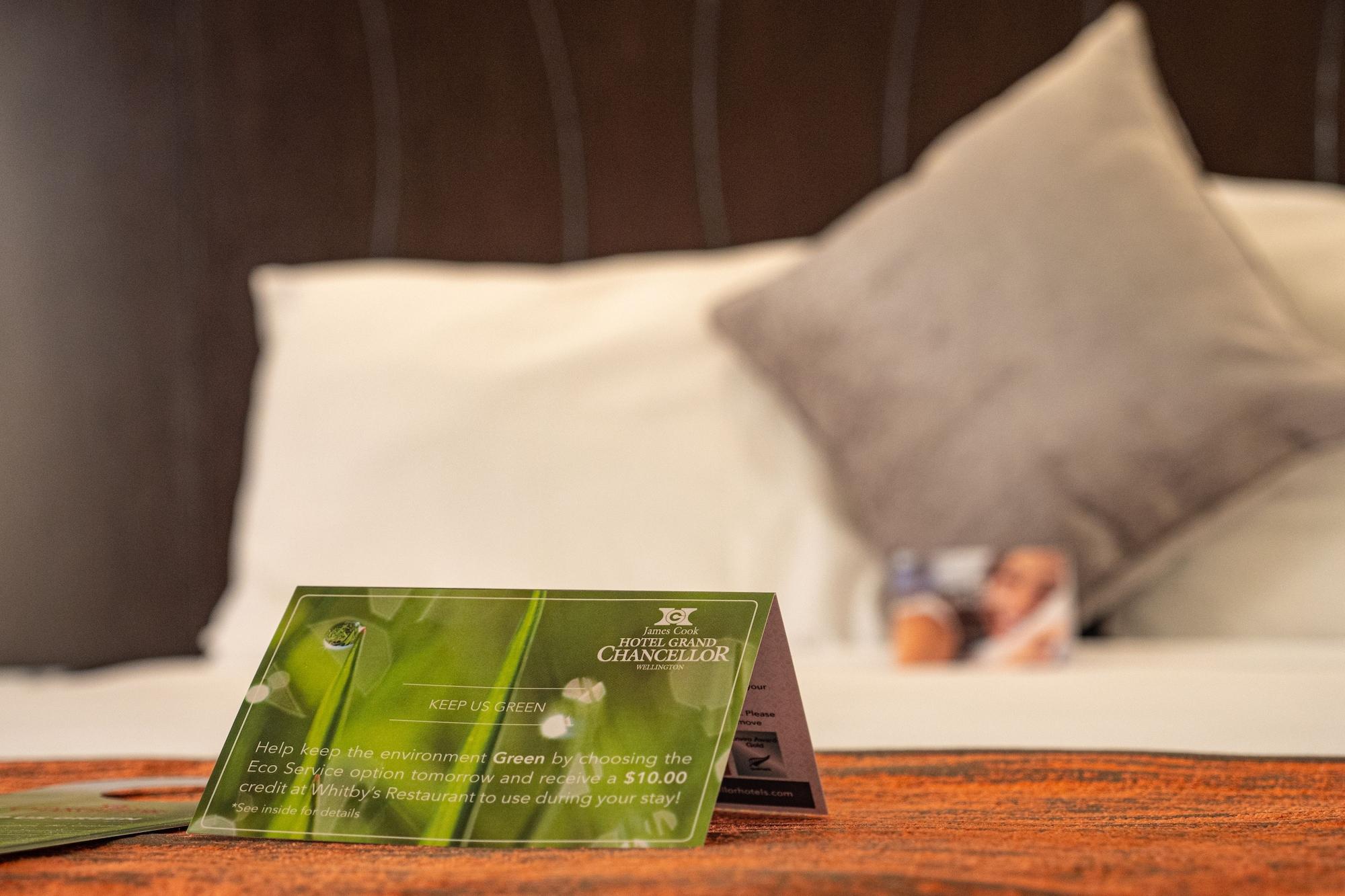 Cook Grand Chancellor Hotel 4*