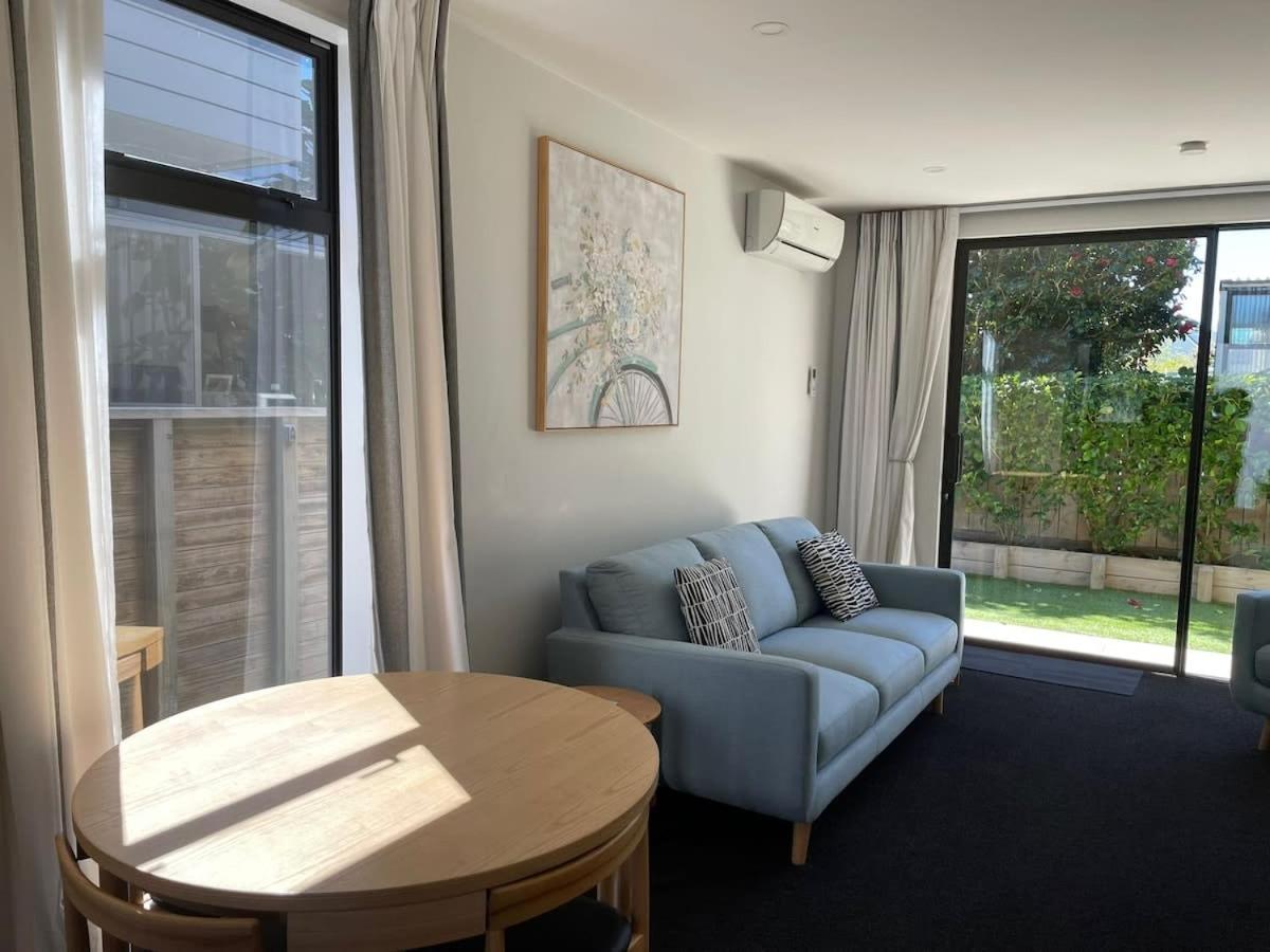 Executive Townhouse In Island Bay Holiday home