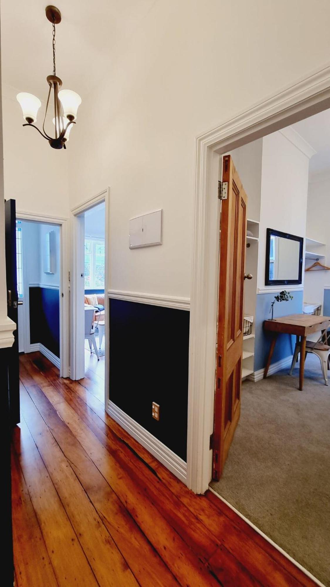 Blue Retreat Thorndon Ft Backyard And Fireplace Minutes To Cbd * Wellington