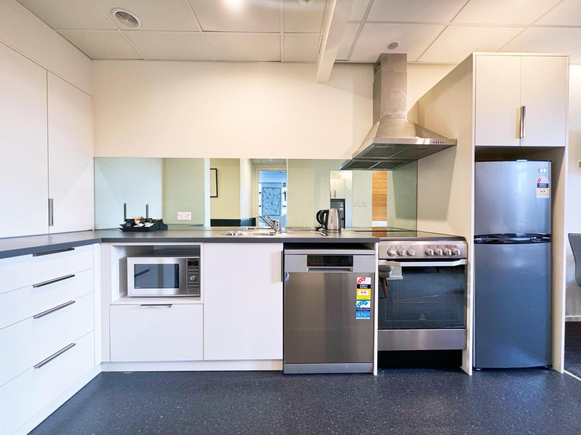 Park Hotel, Lambton Quay * Wellington
