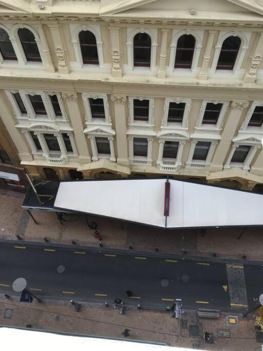 Outstanding Lambton Quay Apartment Wellington