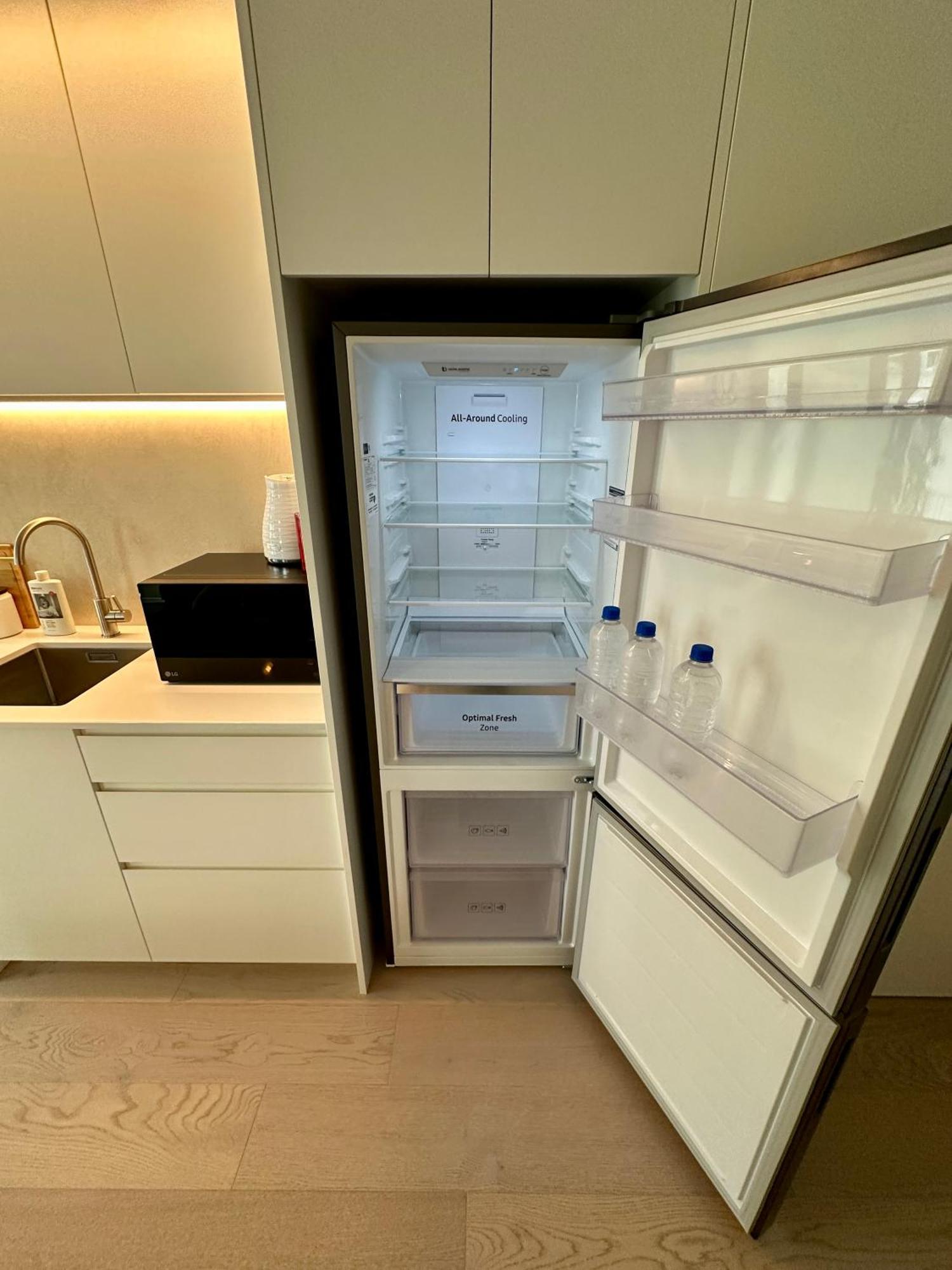 Apartment Brand New Cbd High Rise 1 Bed With Ocean View On The Doorstep Of Courtenay Place
