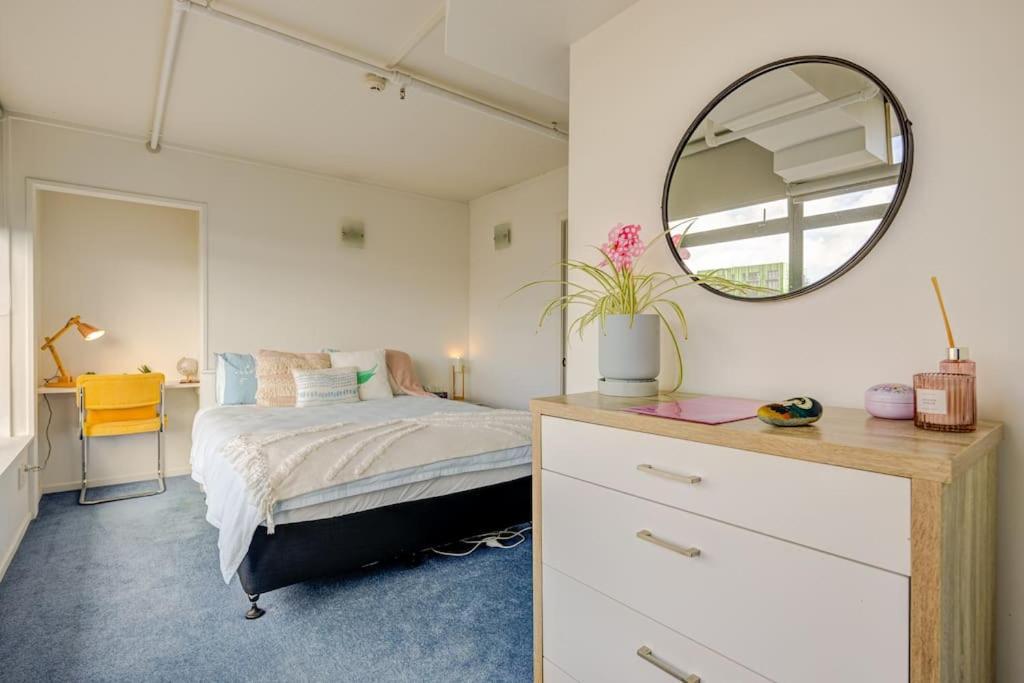 Apartment In The Heart Of *
