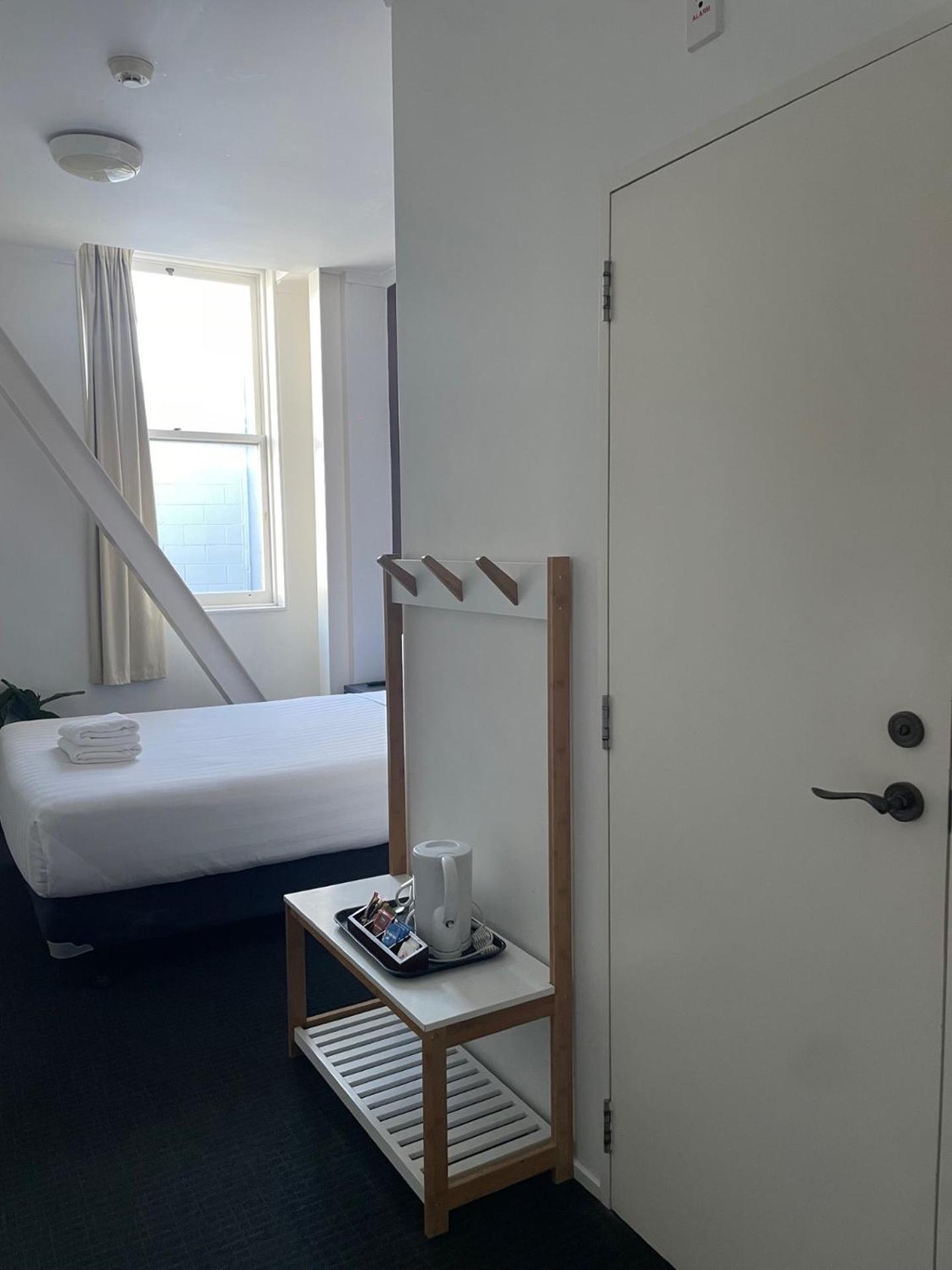 Hostel Nomads Capital Backpackers - (adults Only)