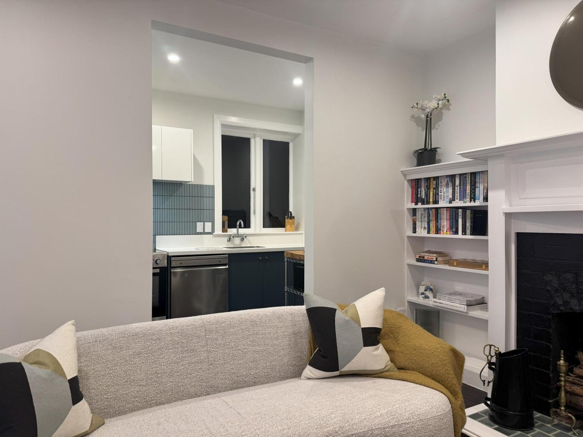 Discerning In Thorndon *
