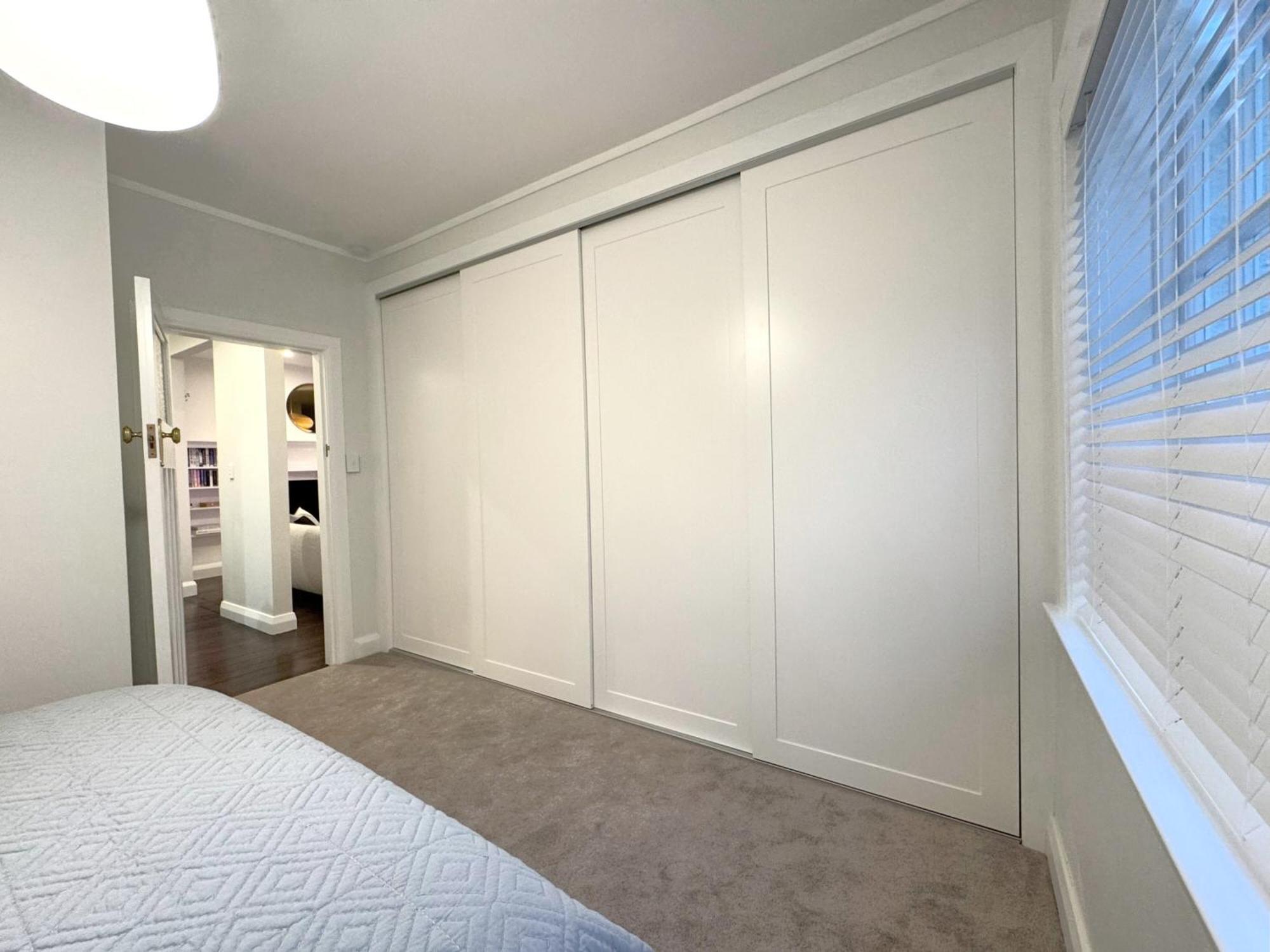 Discerning In Thorndon Wellington