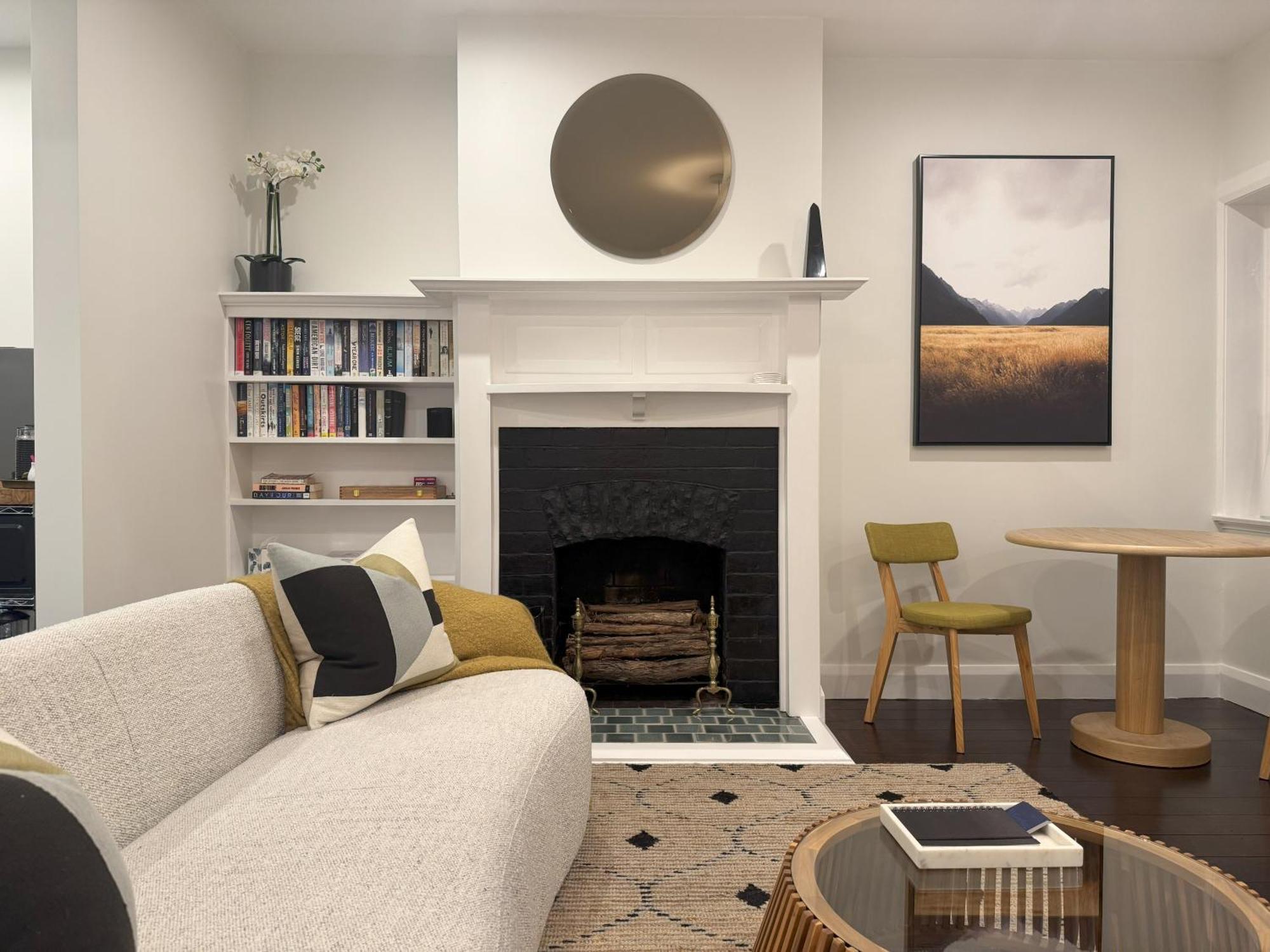 Discerning In Thorndon * Wellington