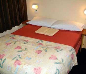 Hostel Haka House *