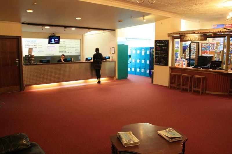 Waterloo & Backpackers * Wellington