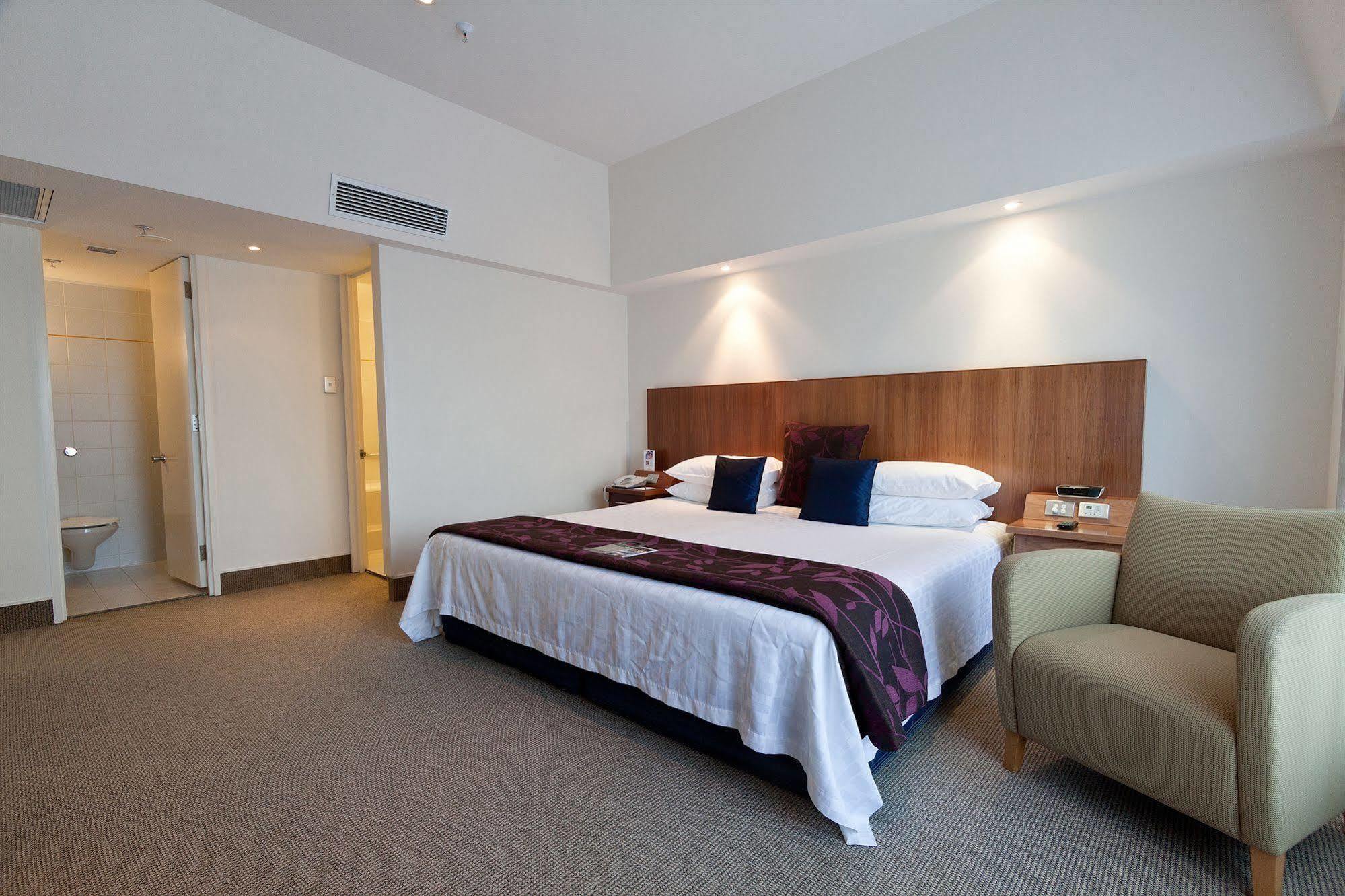 Cook Grand Chancellor 4* Wellington