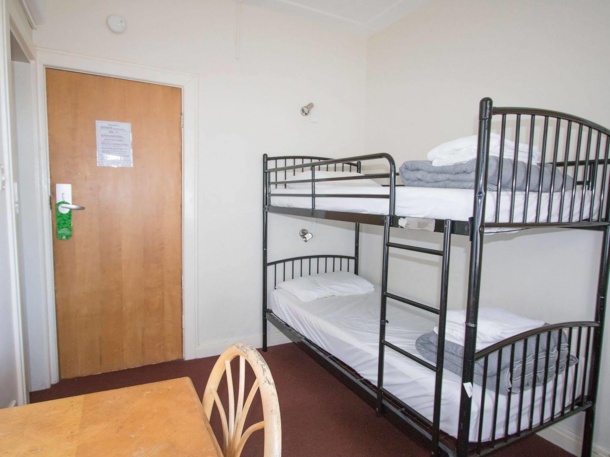 Waterloo & Backpackers Wellington