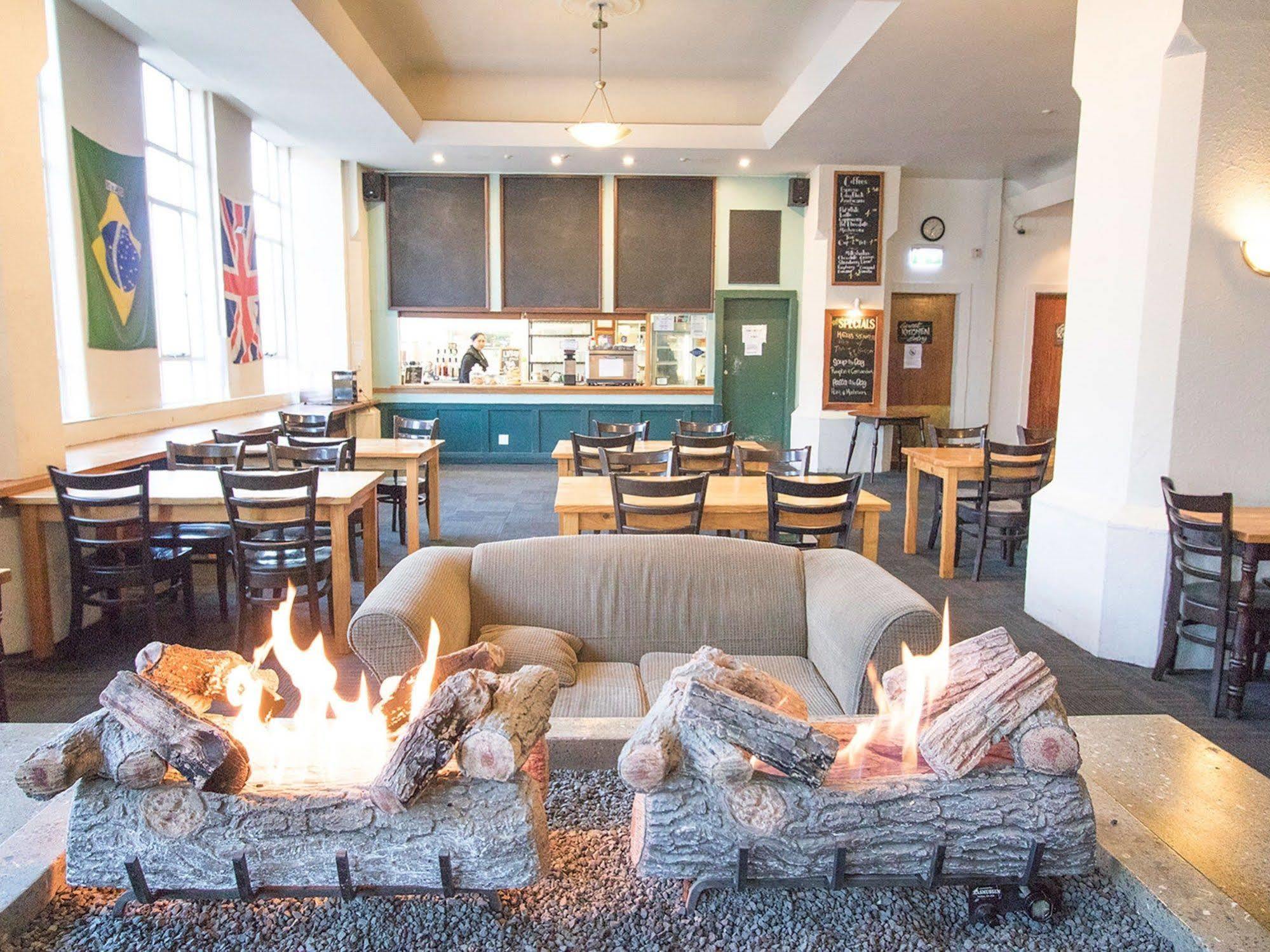 Waterloo & Backpackers Hostel