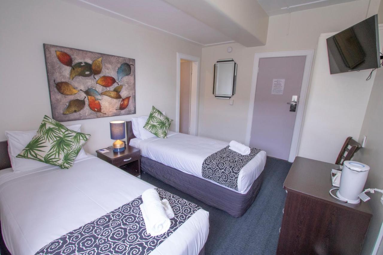 Waterloo & Backpackers Wellington
