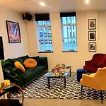 Prudence - Art Deco Luxury In Wellington\'S Best Location