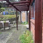 Sunny Holiday Home Wellington