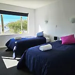 Light & Airy Heart Of Central Kelburn!