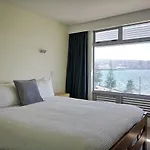 Oriental Bay Waterfront With 180 Views