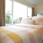 Skyline Haven - Entire Apartment - Free Parking, Espresso, Netflix - 15M To Cbd, Stadium, Ferry
