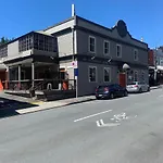 Shepherds Arms Hotel