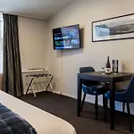 Gilmer Apartment Hotel