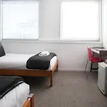 The Setup On Dixon - Hostel