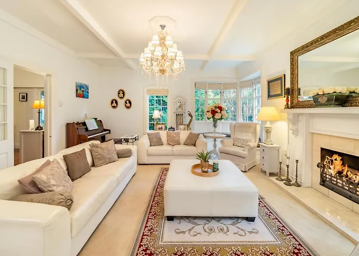 Woburn Retreat, Luxury Home For Perfect Getaway