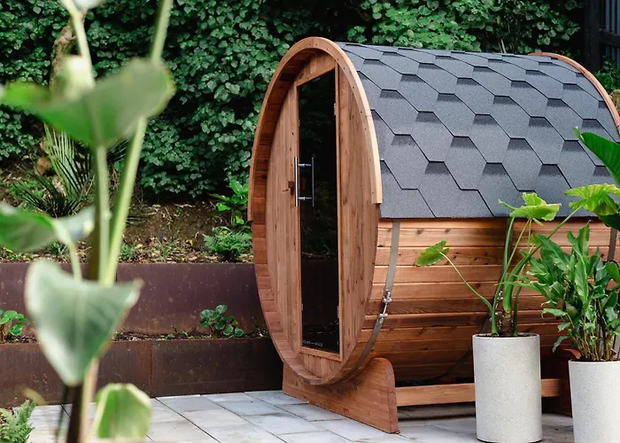 Urban Oasis With Sauna