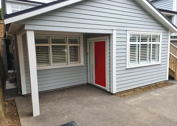 Newly Built 1 Bedroom Unit In Central Khandallah