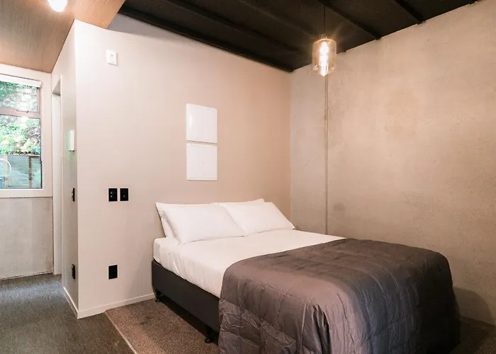 Beautiful Botanic Garden Apartment