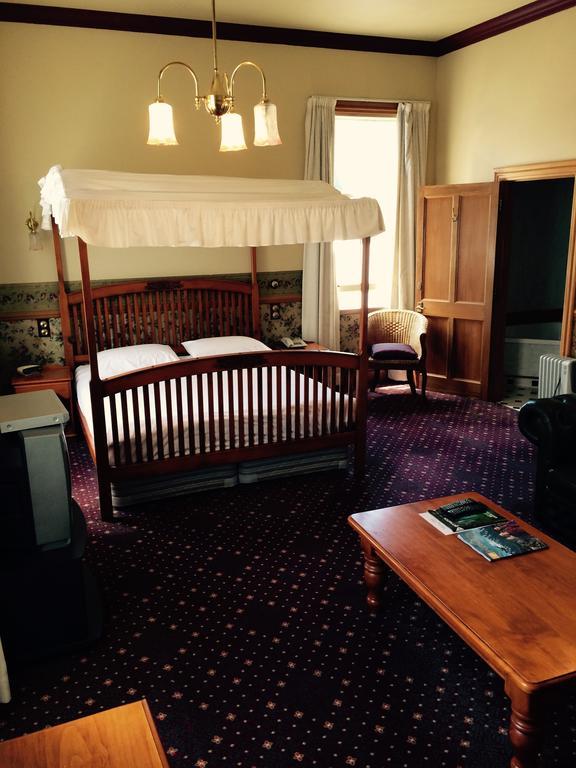 Shepherds Arms Hotel