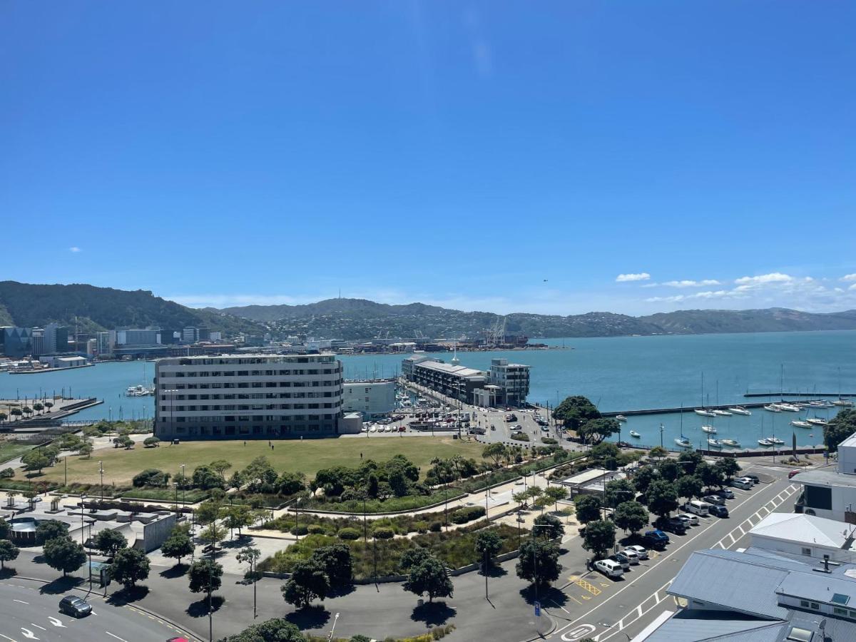 Bay Plaza