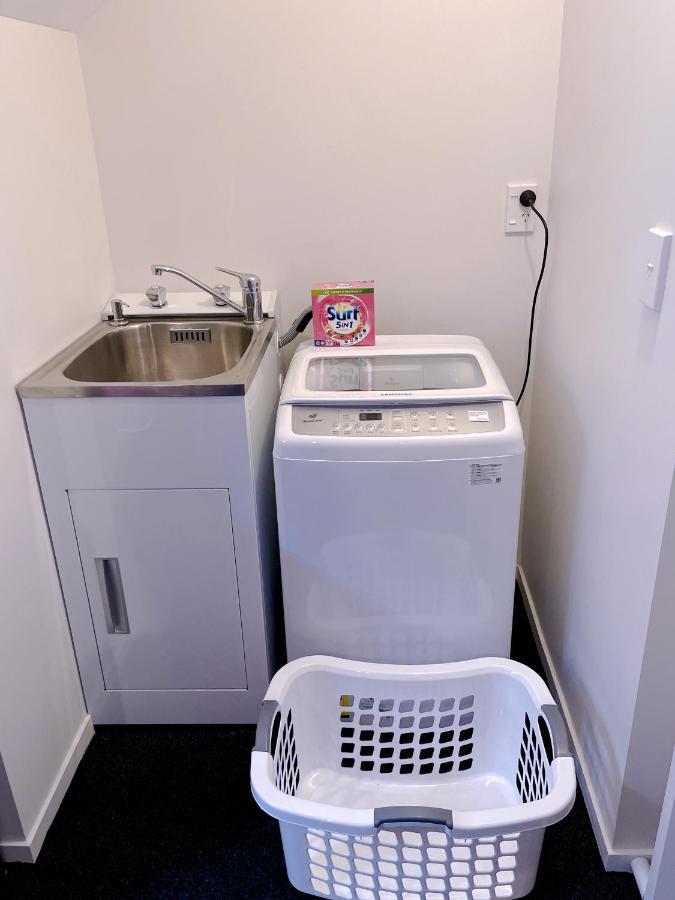 No Party Allowed, Brand New! Free Unlimited Fiber Wifi Wellington