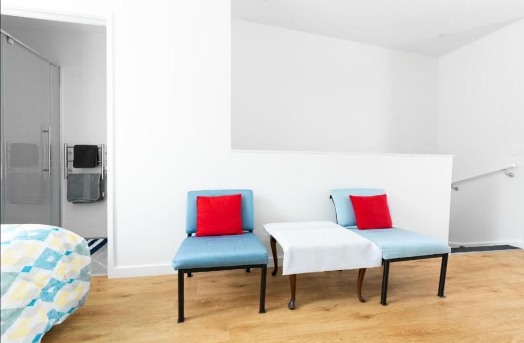 Newly Built Studio In Cbd * Wellington