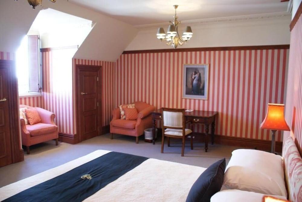 Wellesley Boutique 4*
