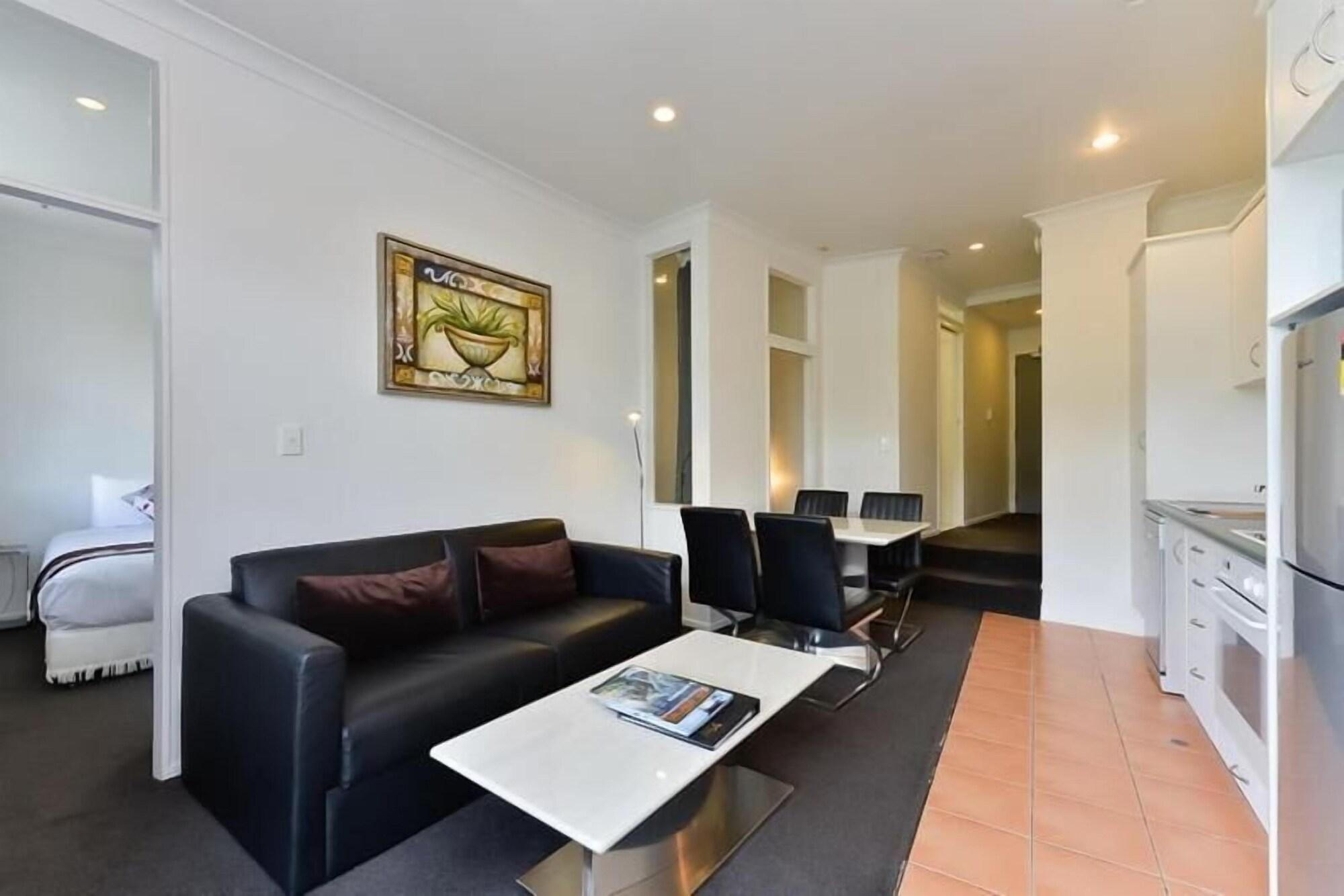 Aparthotel Quest On The Terrace Serviced 4*