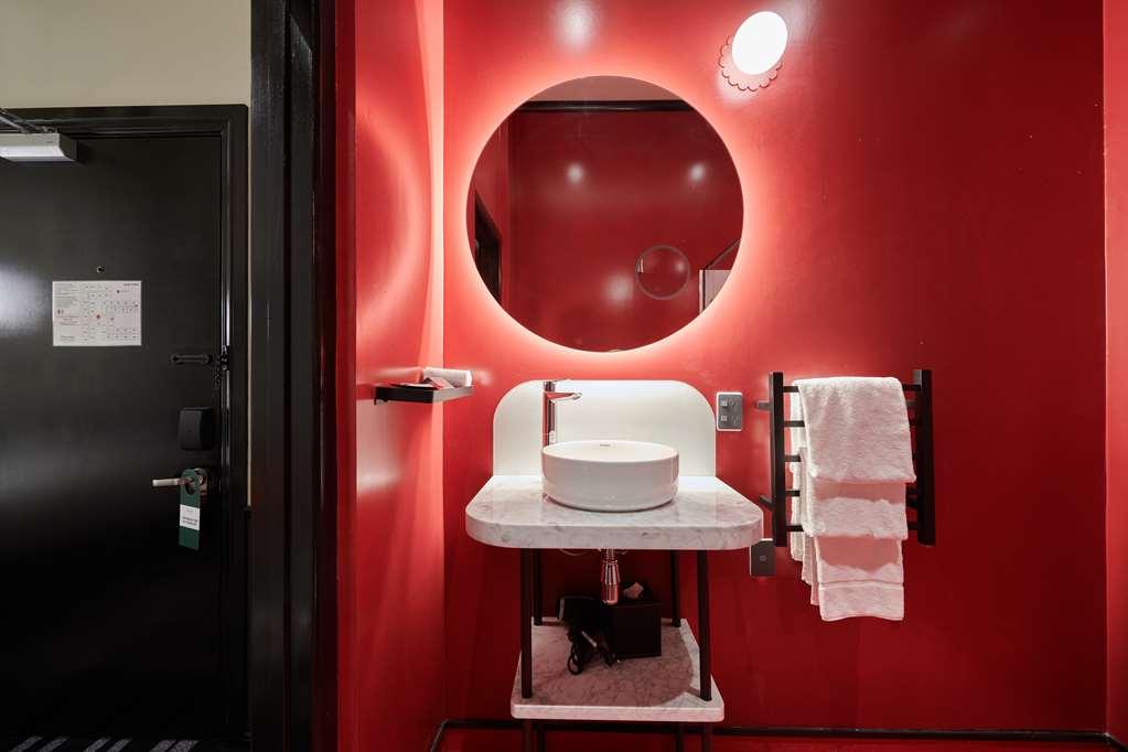 Naumi 4* Wellington