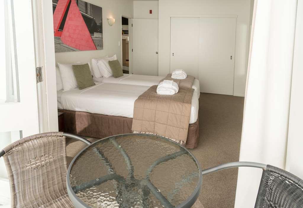 Willis Village 4* Wellington