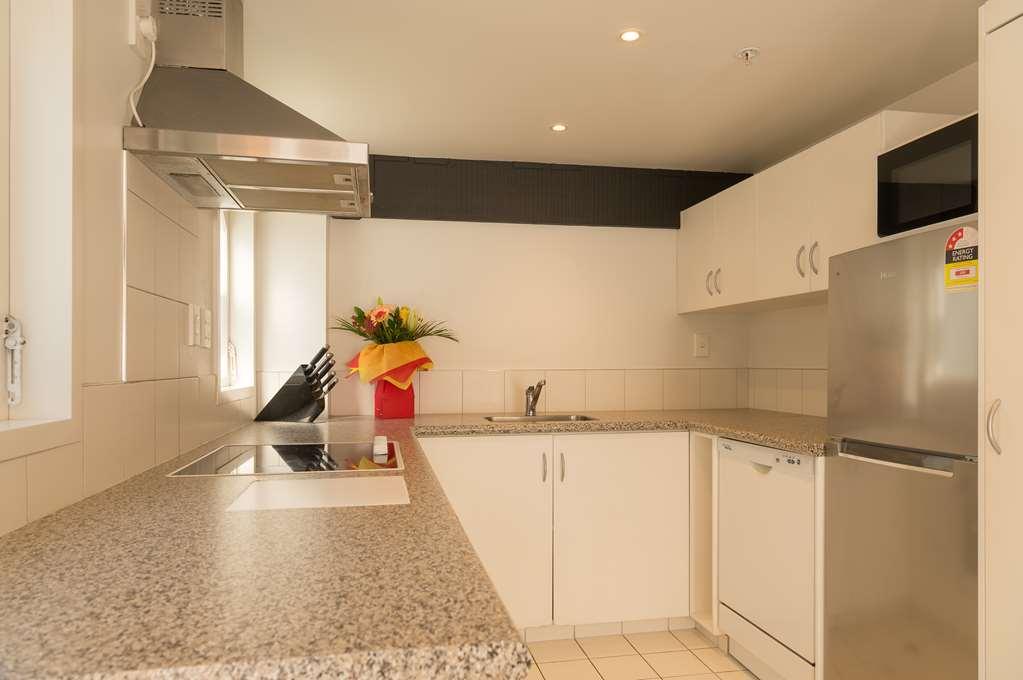 Willis Village Aparthotel