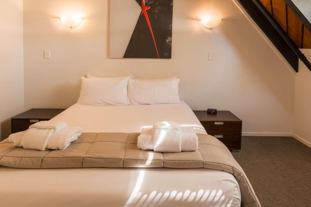 Willis Village Aparthotel