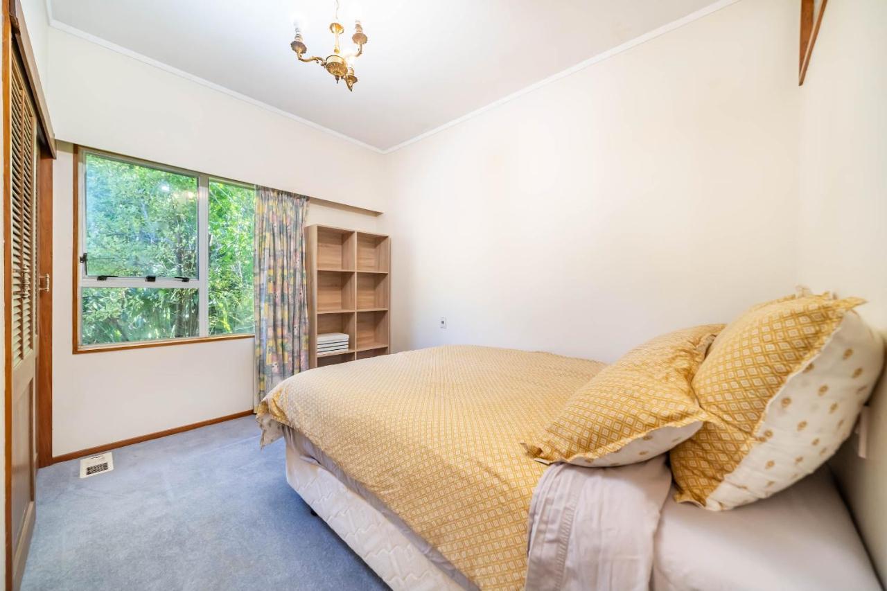 Eclectic 70s Mansion Holiday home