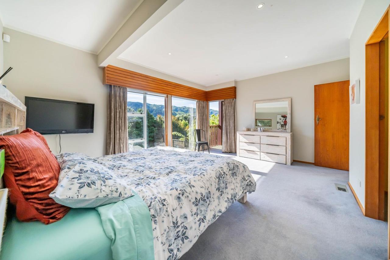 Eclectic 70s Mansion Wellington