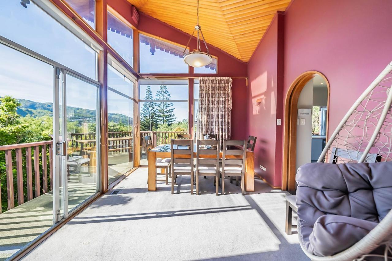Holiday home Eclectic 70s Mansion Wellington